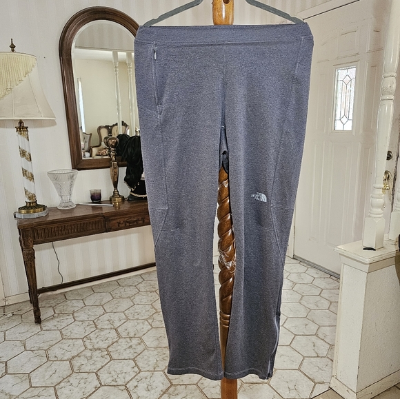 The North Face Track Pants - Picture 2 of 6